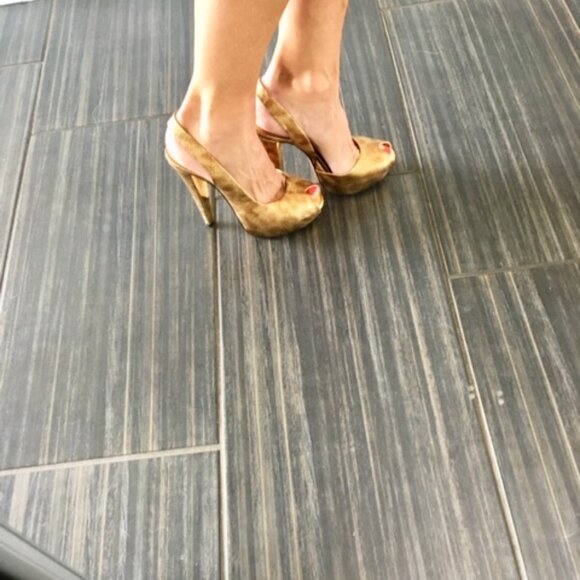 Report Signature Gold Gala platform cheetah print leather size 7.5 shoes - Picture 11 of 15